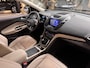 Ford Kuga 150pk Titanium Panoramadak Trekhaak Leer Camera Winter Parking & Dodehoek pack Dealeronderhouden