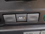 Land Rover Defender 2.4 TD 110 SW E Leder interieur / stoelverwarming / 7 zitter
