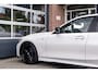 BMW 3-Serie 330 330i Touring M Sport | ACC | Maxton | 19' Inch | Stoelverwarming | M Sportremmen |