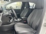Peugeot 208 1.2 PureTech Allure Pack | Navigatie | Cruise Control | Parkeerhulp | Draadloos opladen | Apple Carplay/Android Auto