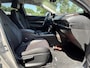 Mazda CX-30 2.0 e-SkyActiv-X M Hybrid Luxury NL Auto, 1e Eig., Dealer Ond, Automaat, Navigatie, Leer, Head-up, Apple Carplay/ Android Auto, 360 Camera, Cruise Controle Ad., Bose.