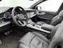 Audi Q8 55 TFSI e quattro Pro Line 394 PK | S-line | Adaptive cruise control | Glazen panoramadak | Luchtvering | Head-up display | Dodehoekdetectie | Matrix-led | 360 graden camera | Elektr. voorst. geheugen best. | Trekhaak | Stoelverwarming voor & achter | Optiekpakket zwart |