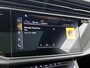 Audi Q8 55 TFSI e quattro Pro Line 394 PK | S-line | Adaptive cruise control | Glazen panoramadak | Luchtvering | Head-up display | Dodehoekdetectie | Matrix-led | 360 graden camera | Elektr. voorst. geheugen best. | Trekhaak | Stoelverwarming voor & achter | Optiekpakket zwart |