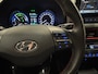 Hyundai Kona 1.6 GDI HEV Premium / Automaat / Navi / Carplay / Trekhaak / HUD / Camera