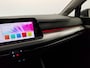 Volkswagen Golf 1.5 150pk eTSI Life DSG Navigatie Climate control Parkeer sensoren Stoelverwarming DAB Led Digitale Cockpit Lichtmetalen velgen Apple Carplay/ Android Auto