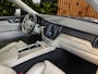 Volvo XC60 2.0 T8 Plug-in hybrid AWD Ultra Dark | Massage/Ventilatie | Trekhaak | 360 Cam | Pano | Memory