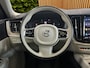 Volvo XC60 2.0 T8 Plug-in hybrid AWD Ultra Dark | Massage/Ventilatie | Trekhaak | 360 Cam | Pano | Memory