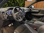 Volvo XC40 1.5 T5 Recharge R-Design | Trekhaak | Camera | Stuur/stoelverwarming | Adaptive Cruise