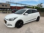 Hyundai i20 1.2 Premium Navigatie, Camera, 17 inch