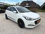 Hyundai i20 1.2 Premium Navigatie, Camera, 17 inch