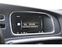 Volvo V40 Cross Country T3 152PK Nordic+ / Navigatie / Panoramadak / Leren bekleding / Elektrische bestuurdersstoel met geheugen / Stoelverwarming / 18" velgen / Achteruitrijcamera / Trekhaak