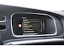 Volvo V40 Cross Country T3 152PK Nordic+ / Navigatie / Panoramadak / Leren bekleding / Elektrische bestuurdersstoel met geheugen / Stoelverwarming / 18" velgen / Achteruitrijcamera / Trekhaak