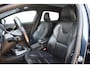 Volvo V40 Cross Country T3 152PK Nordic+ / Navigatie / Panoramadak / Leren bekleding / Elektrische bestuurdersstoel met geheugen / Stoelverwarming / 18" velgen / Achteruitrijcamera / Trekhaak