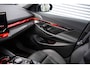 BMW M5 Touring V8 Hybrid | Pano | B&W | M Drivers Package | Trekhaak | NL Auto |