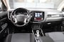 Mitsubishi Outlander 2.4 PHEV PURE **NL-Auto**  Trekhaak / camera / winterbanden set