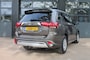 Mitsubishi Outlander 2.4 PHEV PURE **NL-Auto**  Trekhaak / camera / winterbanden set