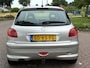 Peugeot 206 1.6-16V Griffe 5-Drs ECC Audio-CD Leder Sportstoelen LMV 15" ABS Getint glas Colorpakket Trekhaak Dealeronderh. Nw Apk