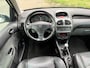 Peugeot 206 1.6-16V Griffe 5-Drs ECC Audio-CD Leder Sportstoelen LMV 15" ABS Getint glas Colorpakket Trekhaak Dealeronderh. Nw Apk