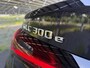 Mercedes-Benz GLC Coupe 300e 4MATIC Business Solution AMG | Night | Panoramaschuifdak | Premium Pakket | Digital light | Treeplanken | Trekhaak |