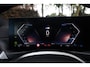 BMW 3-Serie 320e Aut. | SOH 93% | Facelift | M-pakket | Dravitgrau Widescreen | HUD | Dodehoekbewaking | Carplay | Luxe leder |