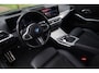 BMW 3-Serie 320e Aut. | SOH 93% | Facelift | M-pakket | Dravitgrau Widescreen | HUD | Dodehoekbewaking | Carplay | Luxe leder |