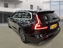 Volvo V60 2.0 B3 R-Design | Volleder | Nederlandse auto | Memory Seats | Trekhaak | Camera | Adapt. Cruise | Dealer onderhouden