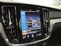 Volvo V60 2.0 B3 R-Design | Volleder | Nederlandse auto | Memory Seats | Trekhaak | Camera | Adapt. Cruise | Dealer onderhouden
