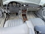 Mercedes-Benz SL W107 560SL
