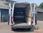 Mercedes-Benz Sprinter 317 L2H2 - zilvergrijs - Euro 6 - schuifdeur - mbux - stoelverwarming - tempomat - cruise - apple carplay - 3 persoons cabine