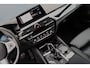BMW 5-Serie Touring 540i xDrive M Sport 19inch Trekhaak 360° Harman-Kardon