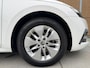 Skoda Octavia Combi 1.0 TSI Business Edition Getint glas | Parkeersensoren voor en achter | Elektrisch bedienbare achterklep | LED koplampen | Climate & cruise control | Navigatiesysteem