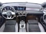 Mercedes-Benz A-klasse 180 Business Solution AMG (PANORAMADAK, SFEERVERLICHTING, ELEKT. STOELEN, MULTIBEAM KOPLAMPEN, CAMERA)