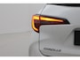 Toyota Corolla Touring Sports Hybrid 140 Dynamic | Trekhaak | Dodehoek detectie | Apple Carplay / Android Auto | Stoel-/stuurverwarming | Parkeersensoren voor/achter | Adaptive Cruise | Keyless | Clima | Camera | Full LED | 17 inch
