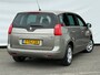 Peugeot 5008 1.6 e-HDi Blue Lease 5p. Sportvelgen | Navigatie | Cruise | Clima | Parkeersensoren | Automaat !!