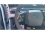 Peugeot 3008 GT | Adaptieve cruise control met Stop&Go functie | Elektrische parkeerrem | Extra getinte achterste zijruiten en achterruit
