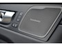 Volvo XC60 T8 Hybride AWD Ultra Black Edition | Luchtvering | Head-Up Display | Trekhaak | Harman/Kardon |