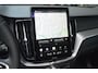 Volvo XC60 T8 Hybride AWD Ultra Black Edition | Luchtvering | Head-Up Display | Trekhaak | Harman/Kardon |