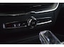 Volvo XC60 T8 Hybride AWD Ultra Black Edition | Luchtvering | Head-Up Display | Trekhaak | Harman/Kardon |