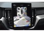 Volvo XC60 T8 Hybride AWD Ultra Black Edition | Luchtvering | Head-Up Display | Trekhaak | Harman/Kardon |