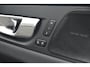 Volvo XC60 T8 Hybride AWD Ultra Black Edition | Head-Up Display | Harman/Kardon | Panoramdak | 360 Camera |