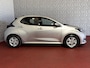 Toyota Yaris 1.5 HYBRID CARPLAY CAMERA STOEL/STUUR VERW LMV ADAP.CRUISE ✅ Top Auto's Wijchen , Al 30 Jaar verkoop van Toyota , Type's Launch / Executive / Dynamic / First Edition / Business / Zowel Phev / Hev / Benzine / met fabrieksgarantie ✅
