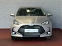 Toyota Yaris 1.5 HYBRID CARPLAY CAMERA STOEL/STUUR VERW LMV ADAP.CRUISE ✅ Top Auto's Wijchen , Al 30 Jaar verkoop van Toyota , Type's Launch / Executive / Dynamic / First Edition / Business / Zowel Phev / Hev / Benzine / met fabrieksgarantie ✅