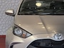 Toyota Yaris 1.5 HYBRID CARPLAY CAMERA STOEL/STUUR VERW LMV ADAP.CRUISE ✅ Top Auto's Wijchen , Al 30 Jaar verkoop van Toyota , Type's Launch / Executive / Dynamic / First Edition / Business / Zowel Phev / Hev / Benzine / met fabrieksgarantie ✅