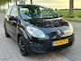 Renault Twingo 1.2 Authentique Stuurbekrachtiging Airco Electric pakket ABS 2 x airbag Colorpakket Dealeronderhoud Apk 13/04/2027