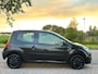 Renault Twingo 1.2 Authentique Stuurbekrachtiging Airco Electric pakket ABS 2 x airbag Colorpakket Dealeronderhoud Apk 13/04/2027
