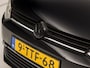 Volkswagen Polo 1.2 TSI Sportline (NAVIGATIE, GETINT GLAS, CRUISE, SPORTSTOELEN, LM VELGEN, TREKHAAK, NIEUWE APK, NIEUWSTAAT)