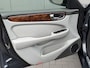 Jaguar XJ 4.2 V8 Executive | 19" | NL Auto NAP