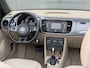 Volkswagen Beetle Cabriolet 1.4 TSI 160pk DSG 70's Edition | 18" | Xenon LED | Leder | Stoelverwarming | Fender Audio
