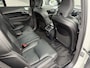 Volvo XC90 T6 AWD R-Design 7-Persoons | Panorama | B&W | Luchtvering | 22" | HUD | Wegkl. Trekhaak