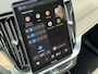 Volvo XC90 T8 Plug-in hybrid AWD Ultra Dark | Panorama | Luchtvering | B&W | Massage + Ventilatie | Alcantara hemel